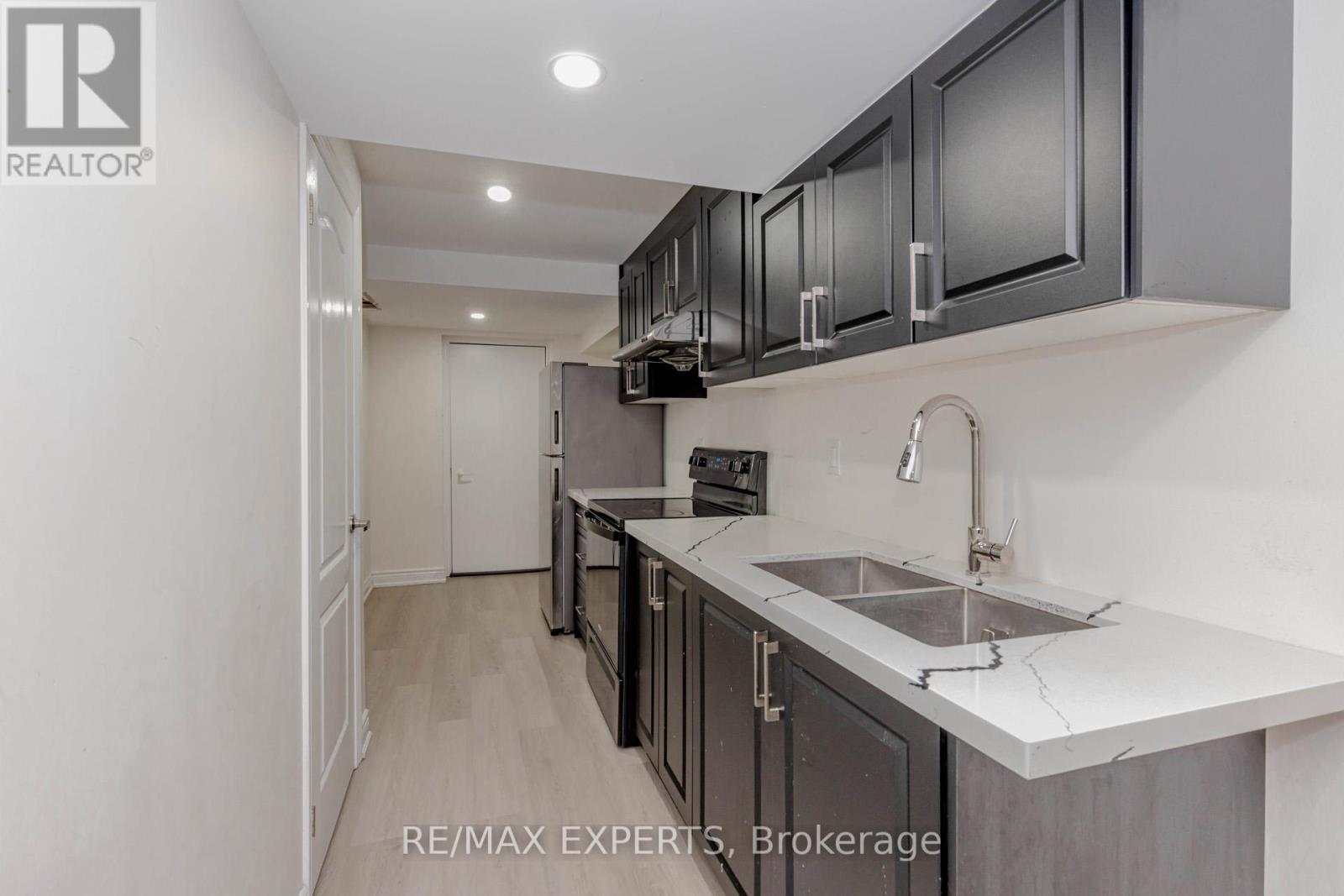 Bsmt - 587 Grant Way, Milton, Ontario  L9T 0W1 - Photo 7 - W12126732