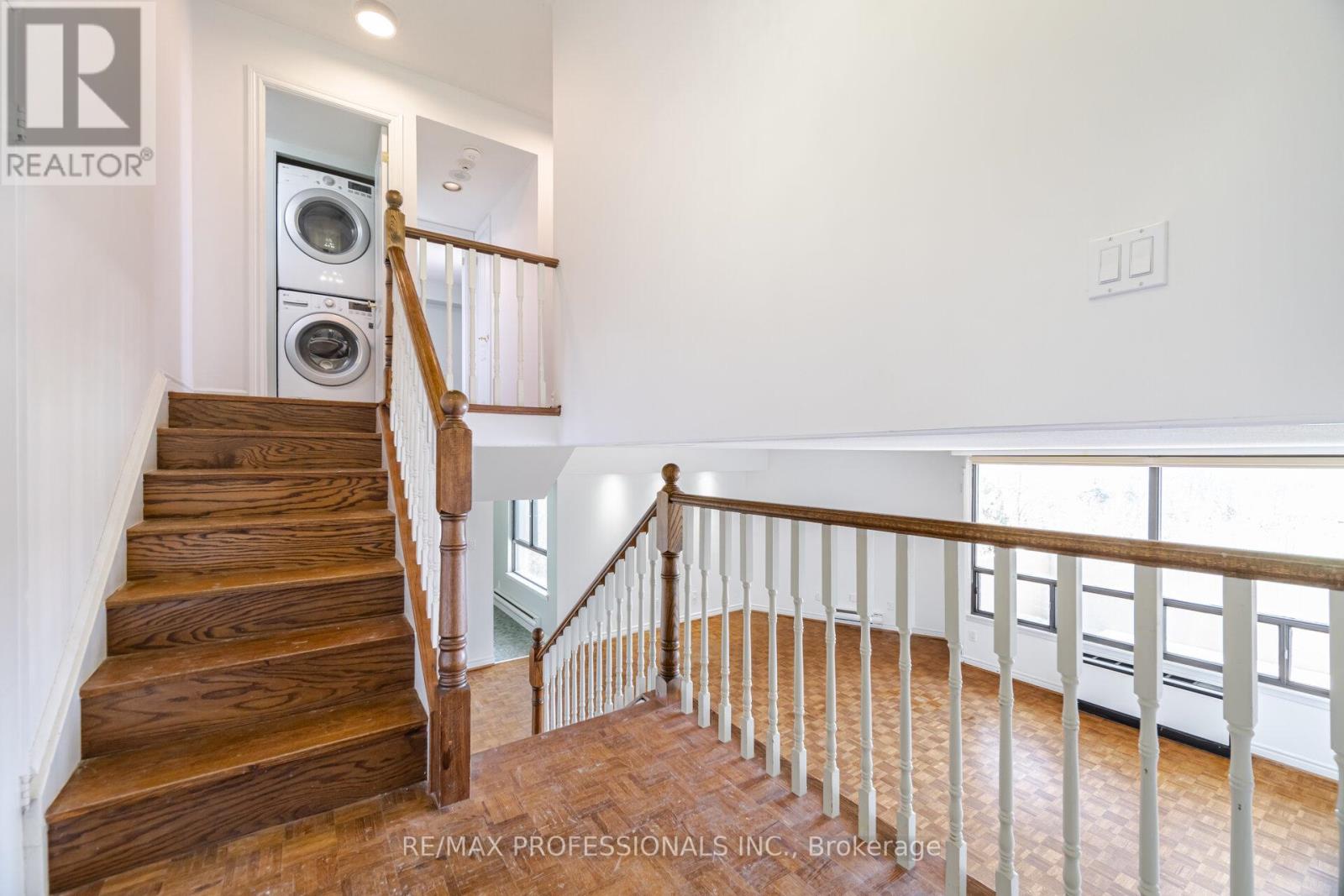 B4 - 284 Mill Road, Toronto, Ontario  M9C 4W6 - Photo 5 - W12126733