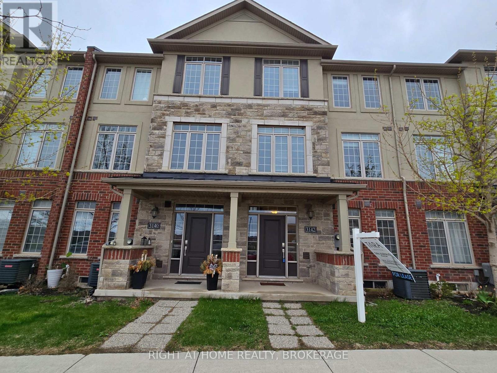 3142 Postridge Drive, Oakville, Ontario  L6H 0P9 - Photo 1 - W12126773