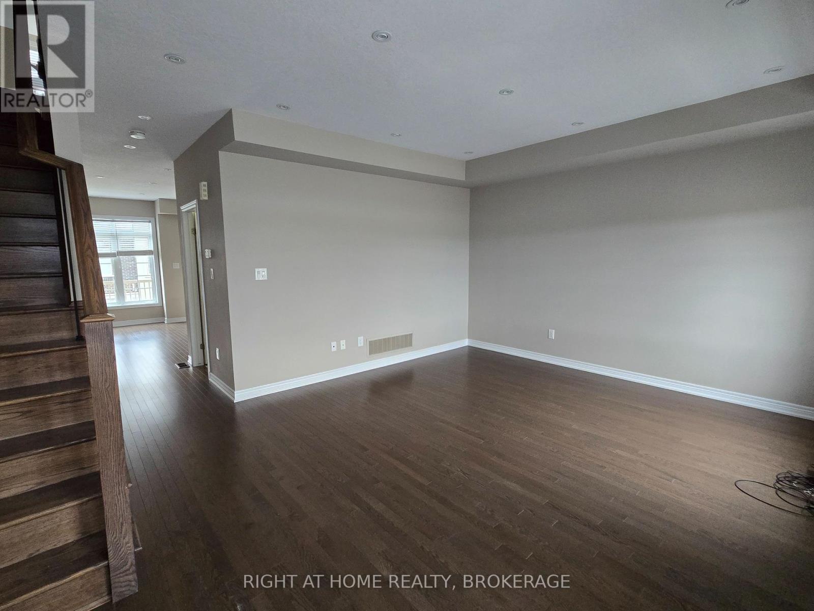 3142 Postridge Drive, Oakville, Ontario  L6H 0P9 - Photo 14 - W12126773