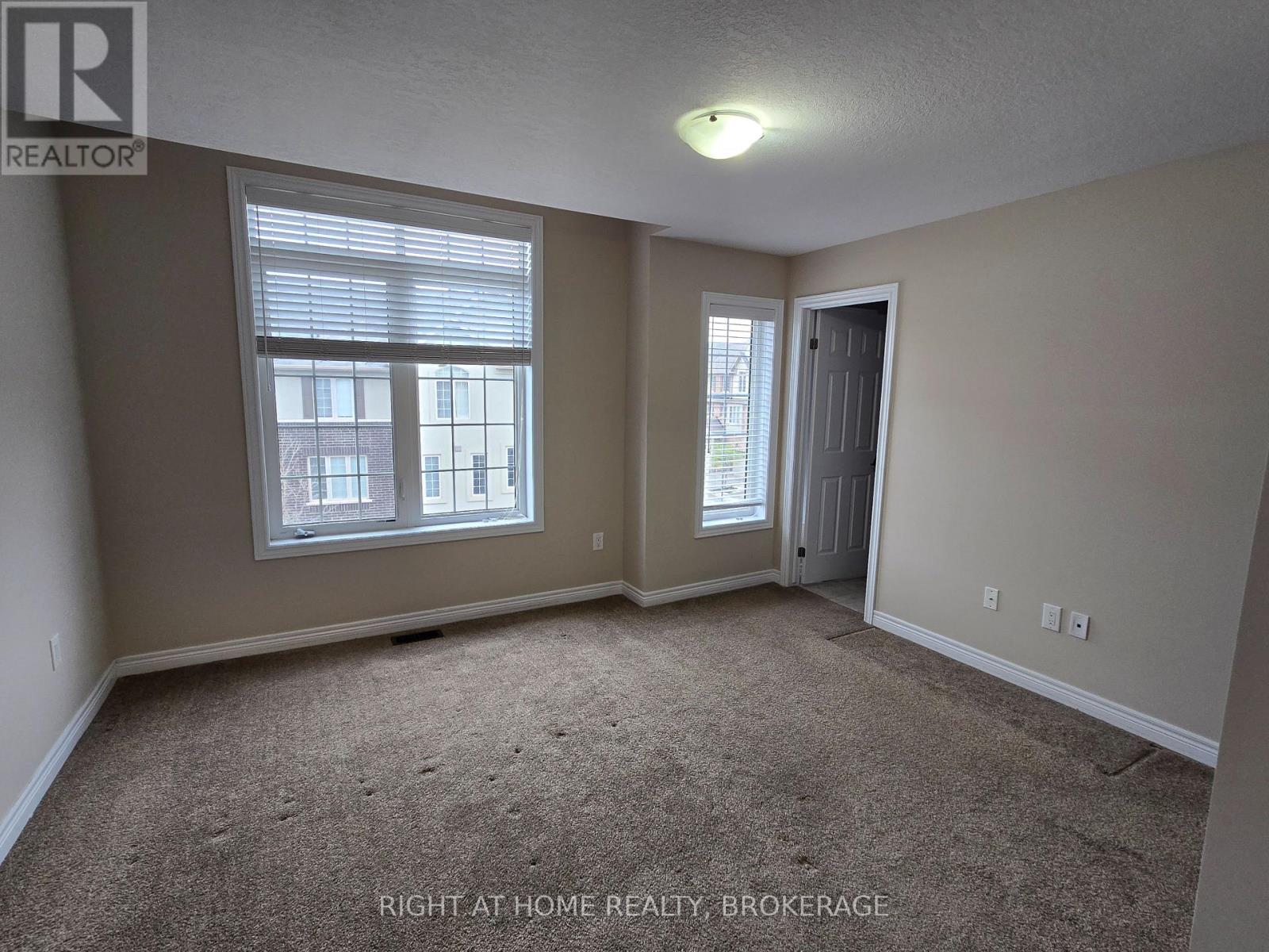 3142 Postridge Drive, Oakville, Ontario  L6H 0P9 - Photo 17 - W12126773