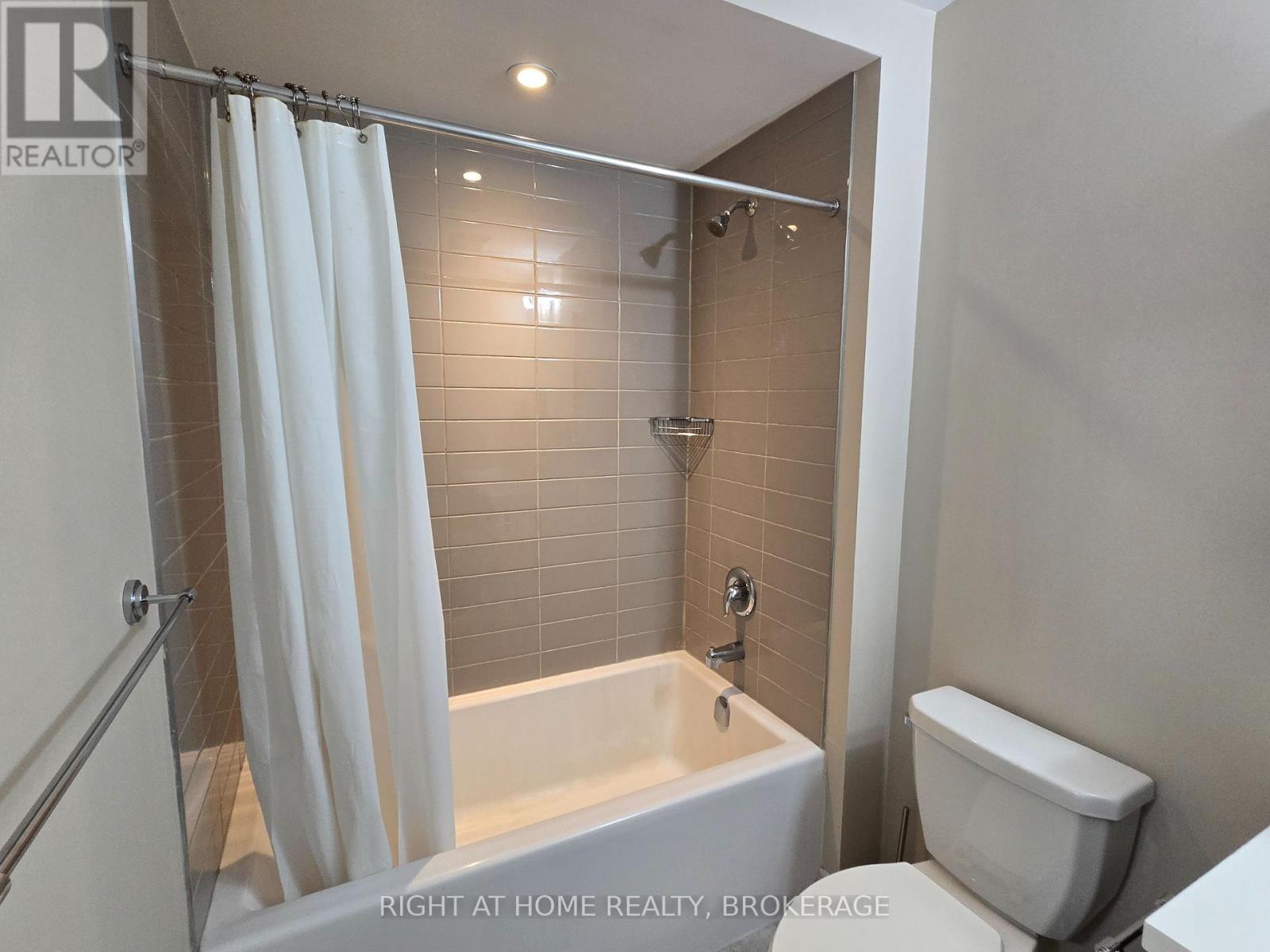 3142 Postridge Drive, Oakville, Ontario  L6H 0P9 - Photo 30 - W12126773
