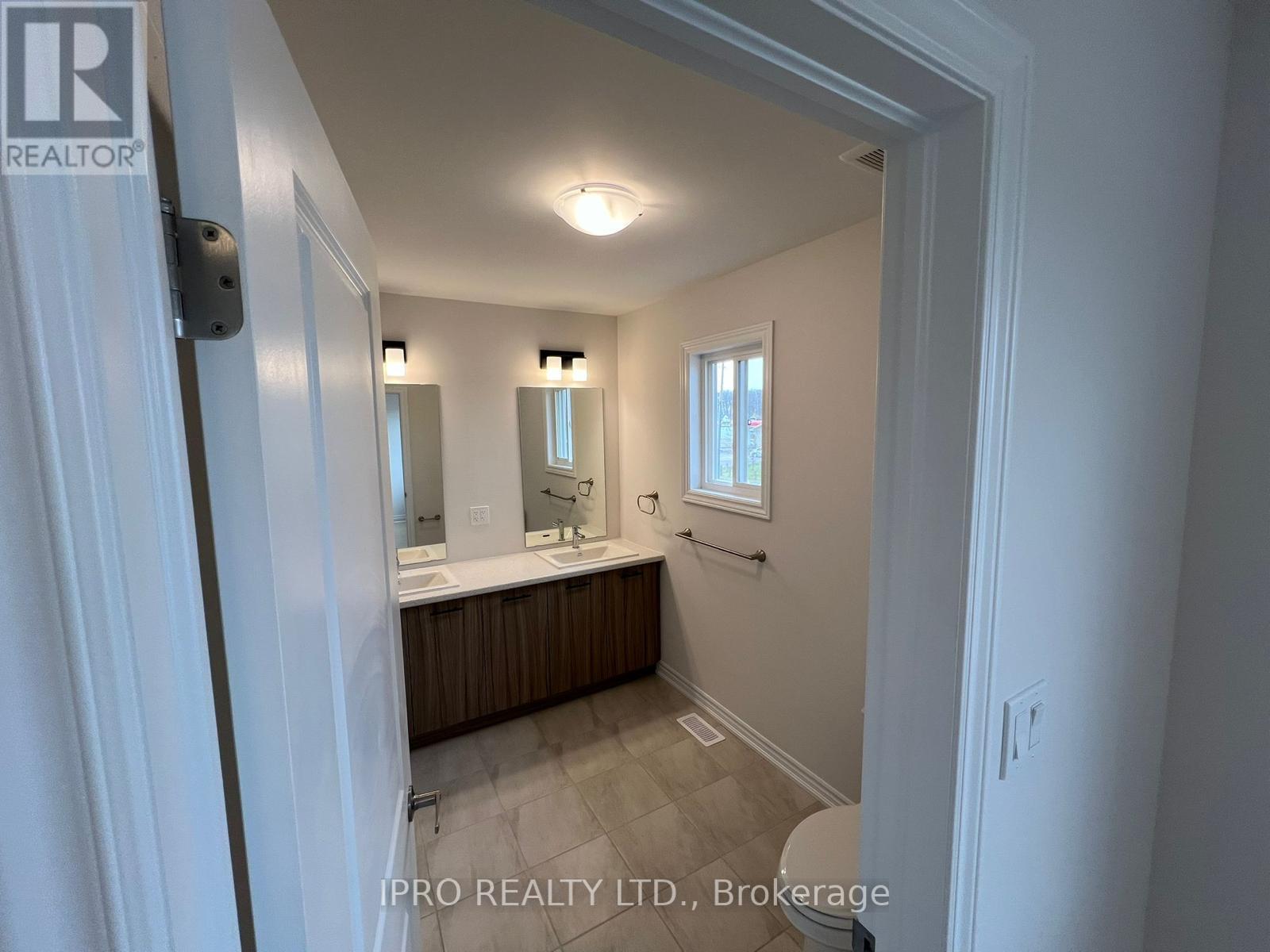 13 Mann Trail, Welland (Hwy 406/welland), Ontario  L3C 0K2 - Photo 25 - X12126617