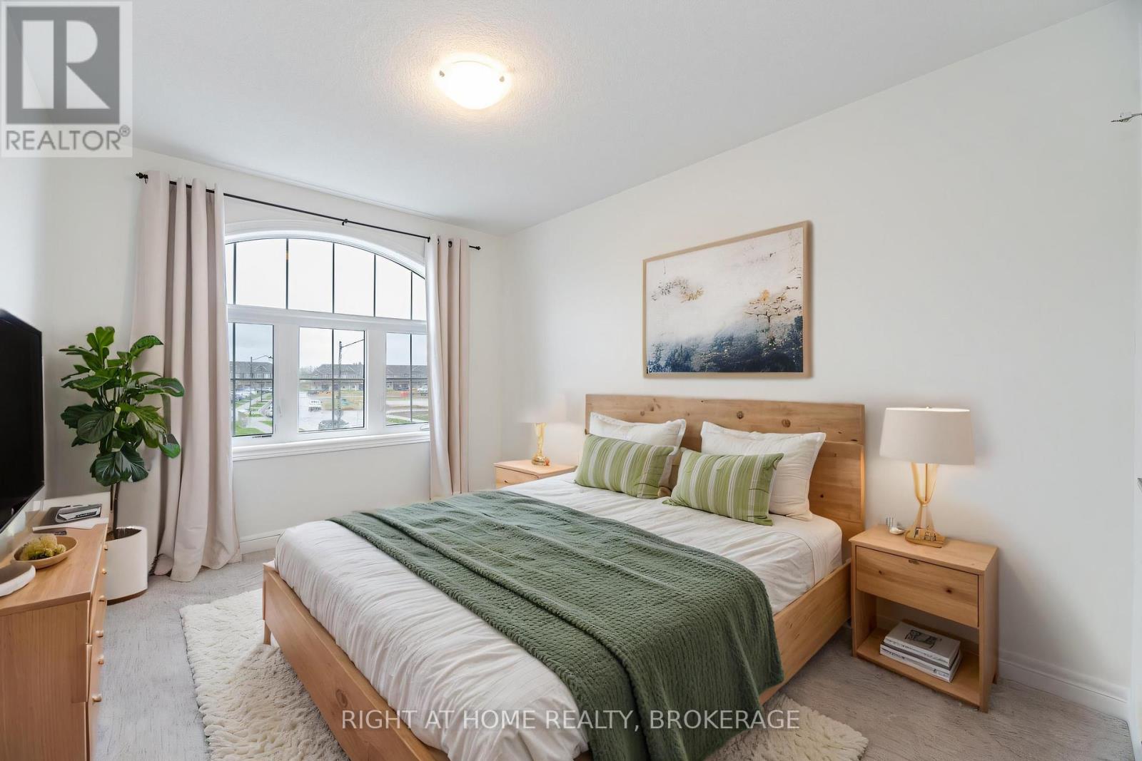 30 Zoe Lane, Hamilton, Ontario  L0R 1C0 - Photo 21 - X12126748