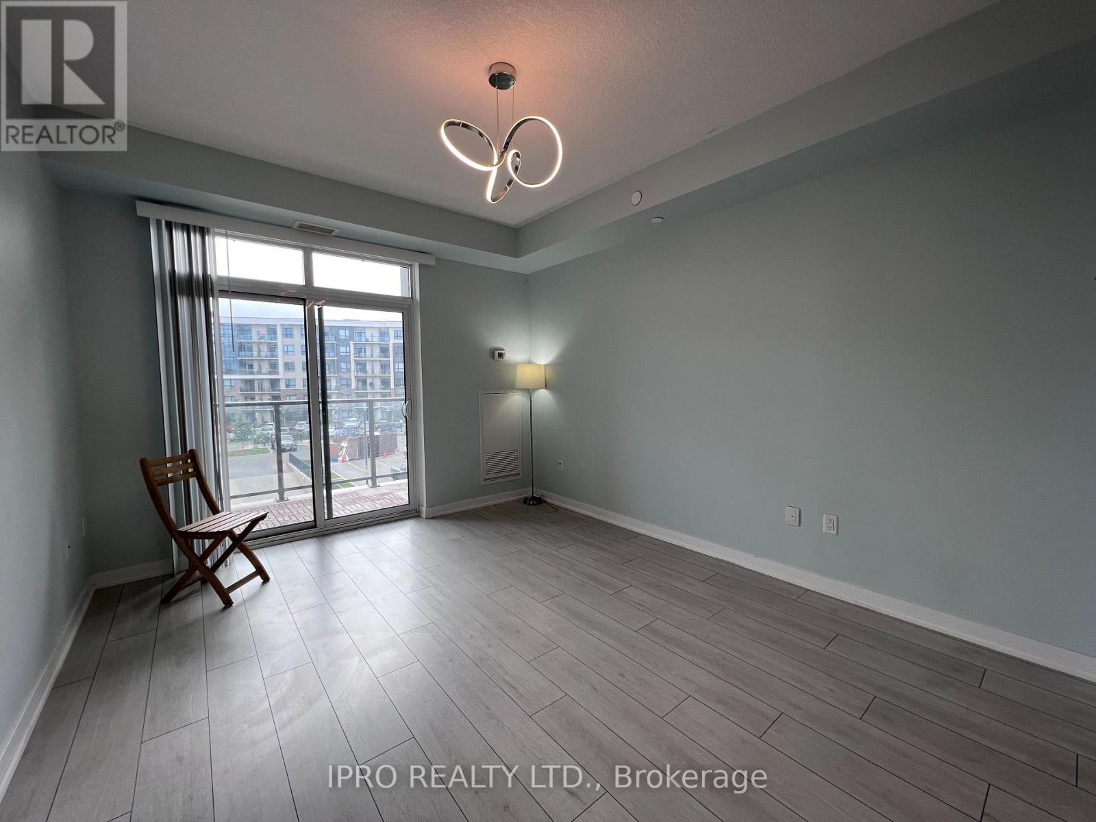 326 - 101 Shoreview Place, Hamilton, Ontario  L8E 0K2 - Photo 10 - X12126774