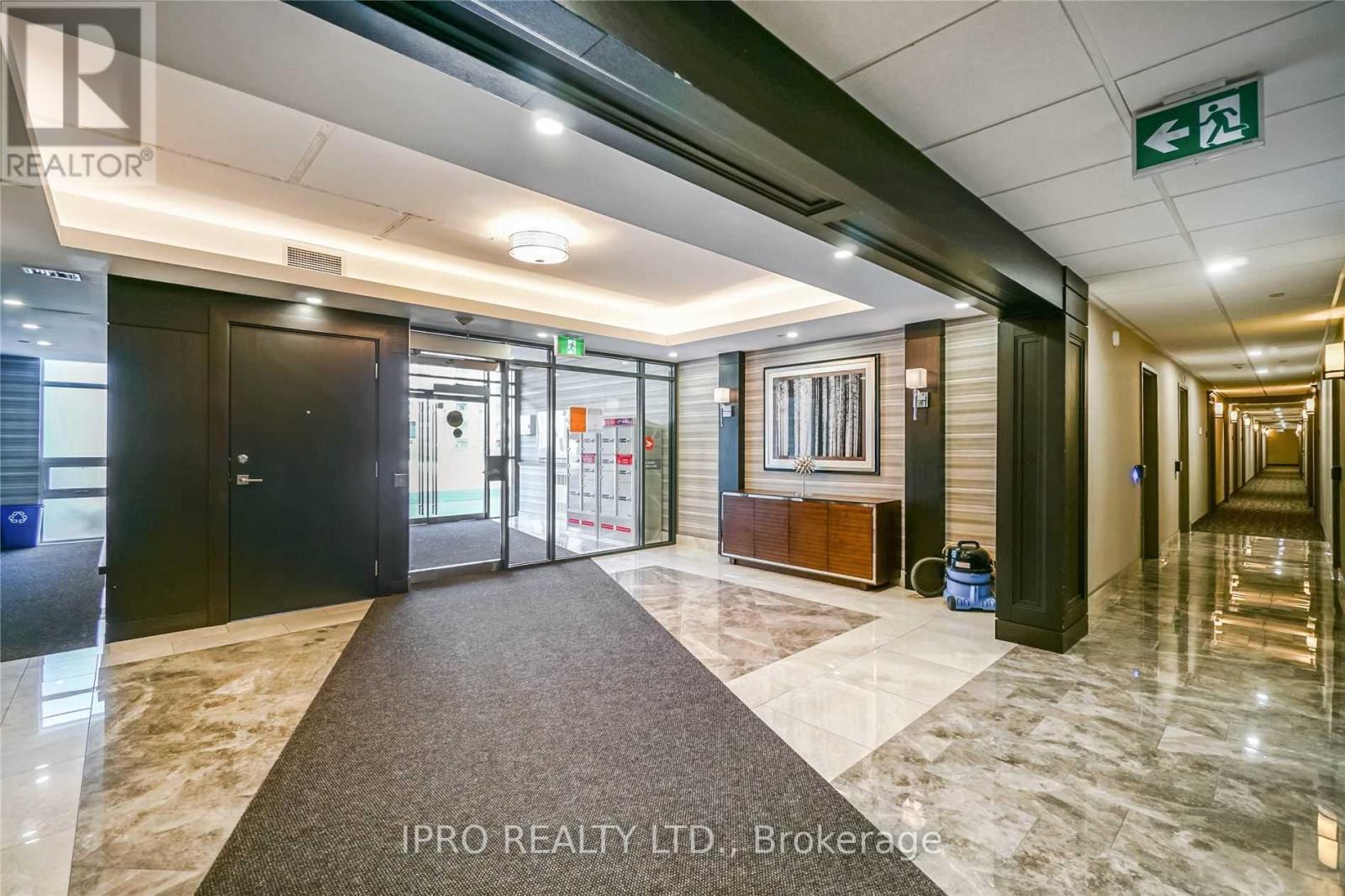 326 - 101 Shoreview Place, Hamilton, Ontario  L8E 0K2 - Photo 5 - X12126774