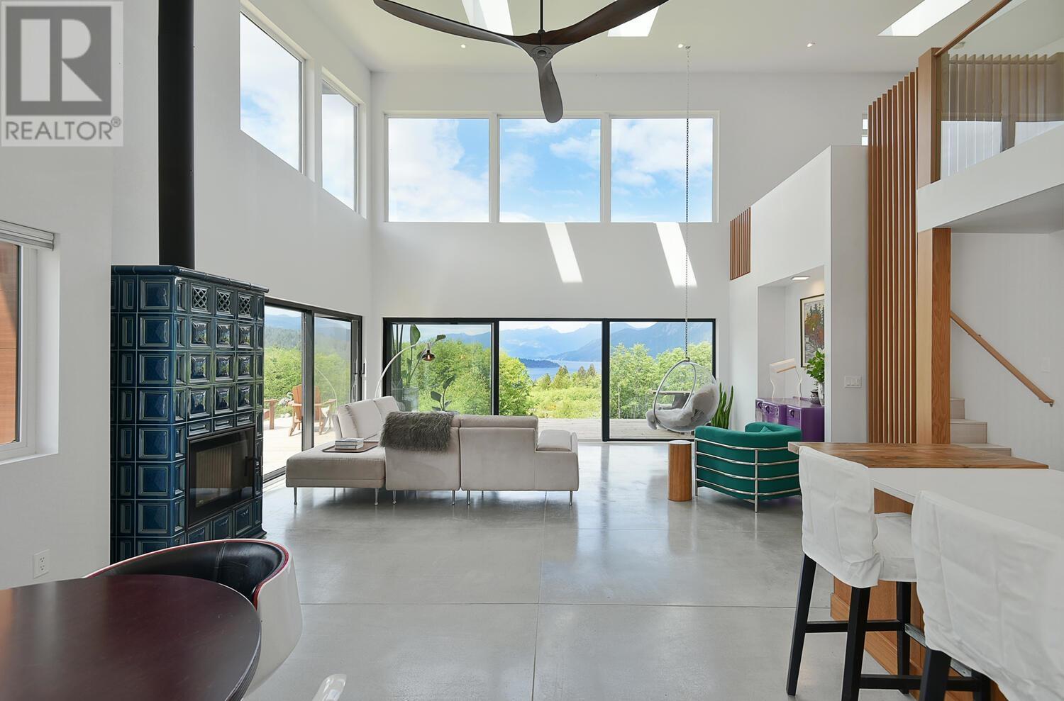 6400 Crowston Road, Sechelt, British Columbia  V7Z 0L1 - Photo 10 - R2998709