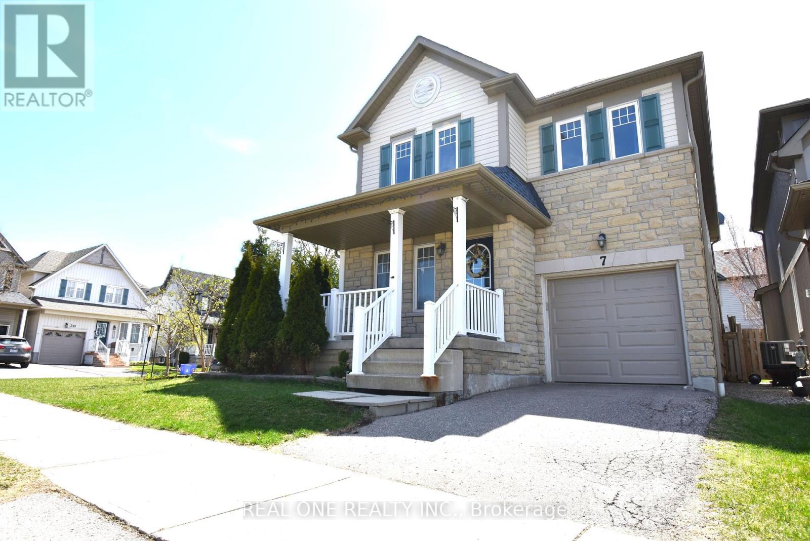 Property at 7 SETTLER'S COURT image 2