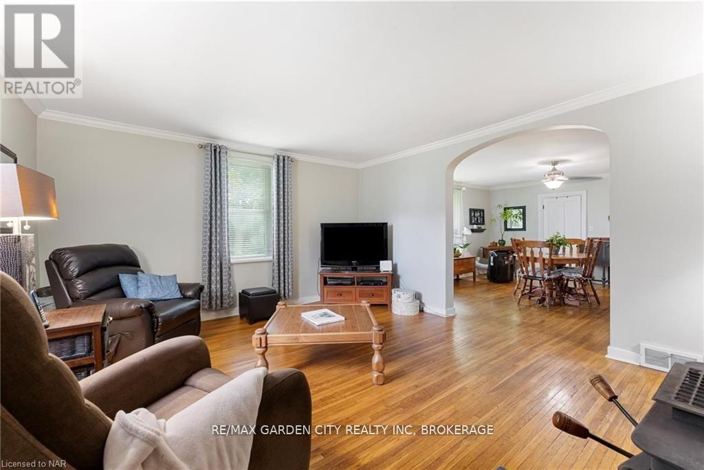 5400 North Service Road, Lincoln, Ontario  L0R 1B3 - Photo 11 - X12126841