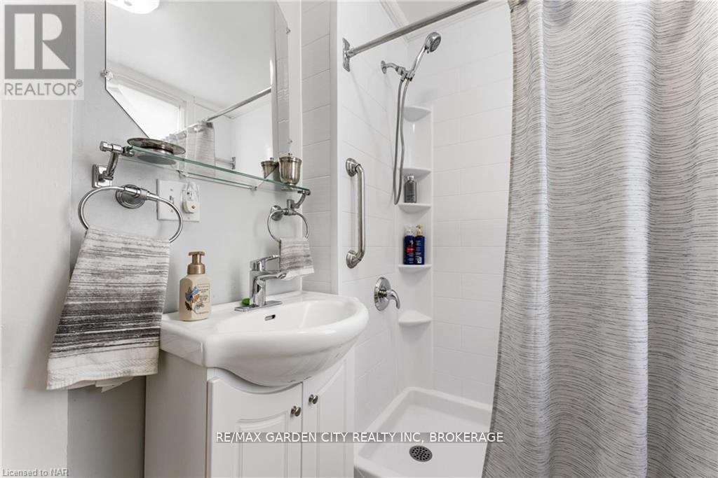5400 North Service Road, Lincoln, Ontario  L0R 1B3 - Photo 14 - X12126841