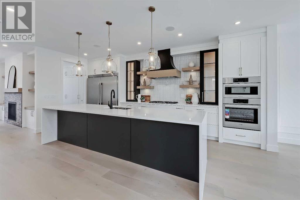 Property at 2140 54 Avenue SW image 5