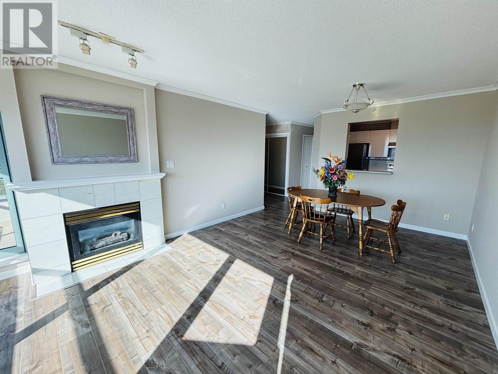 1402 6622 Southoaks Crescent, Burnaby, British Columbia  V5E 4K2 - Photo 4 - R2998554