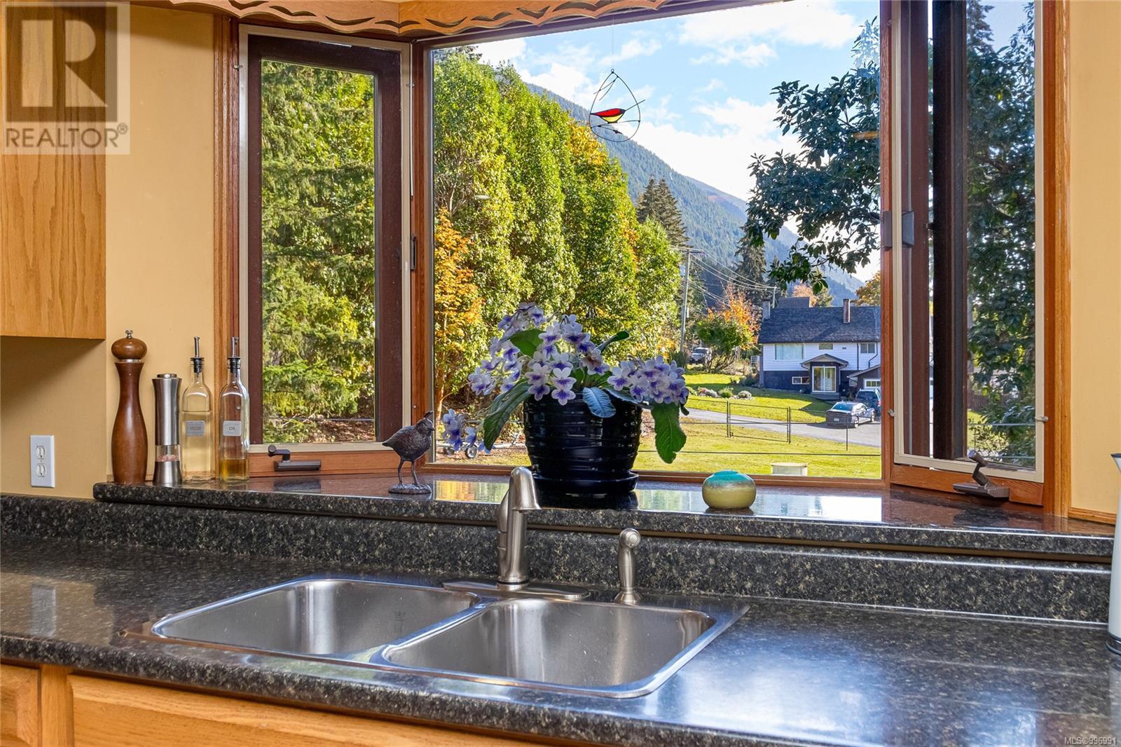 10662 Alder Cres, Youbou, British Columbia  V0R 3E0 - Photo 13 - 996991