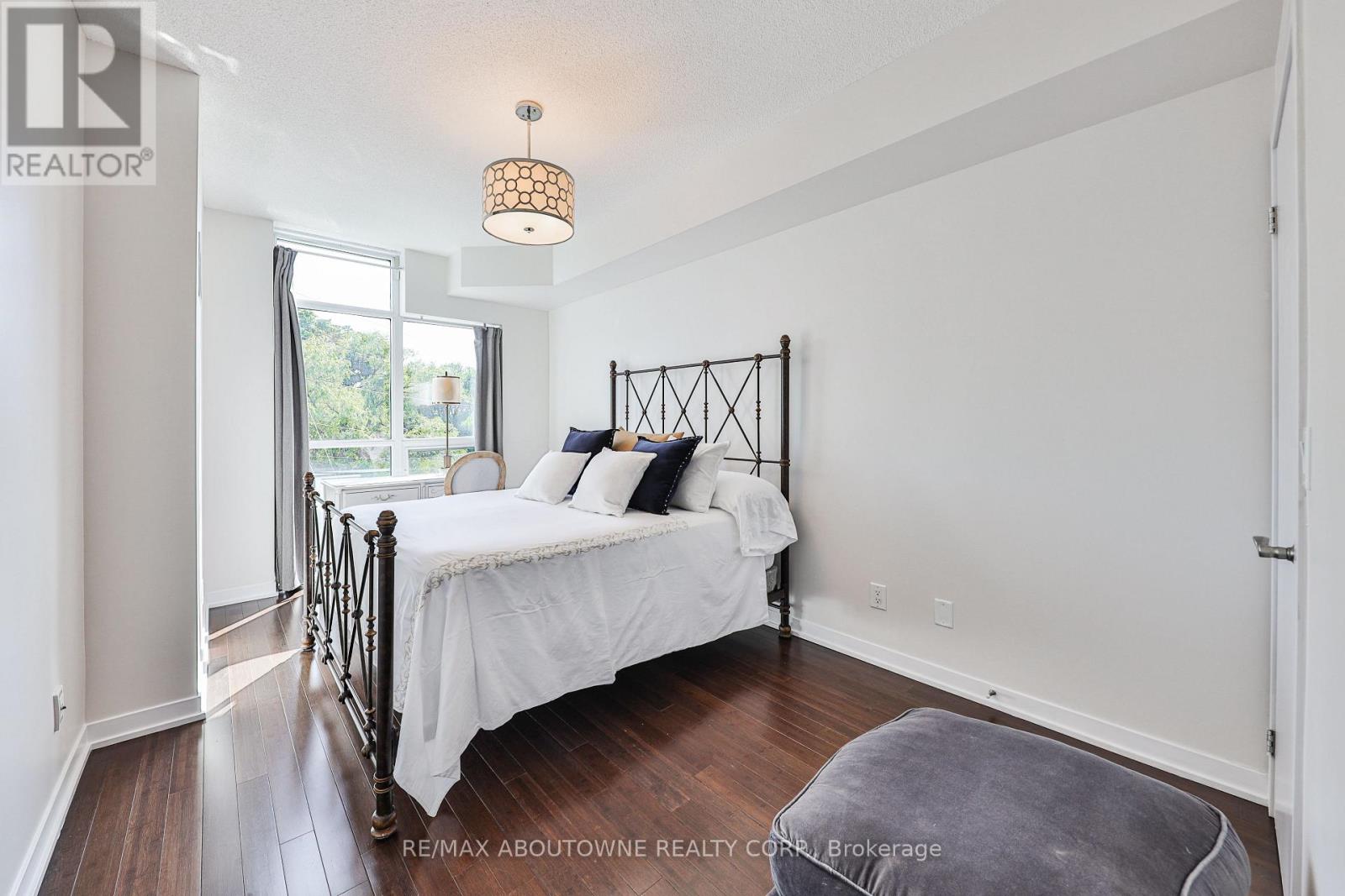 402 - 551 Maple Avenue, Burlington, Ontario  L7S 1M7 - Photo 16 - W12117469