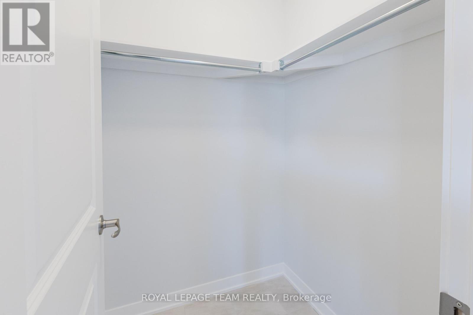 822 Parnian Private, Ottawa, Ontario  K2J 7K6 - Photo 5 - X12126812