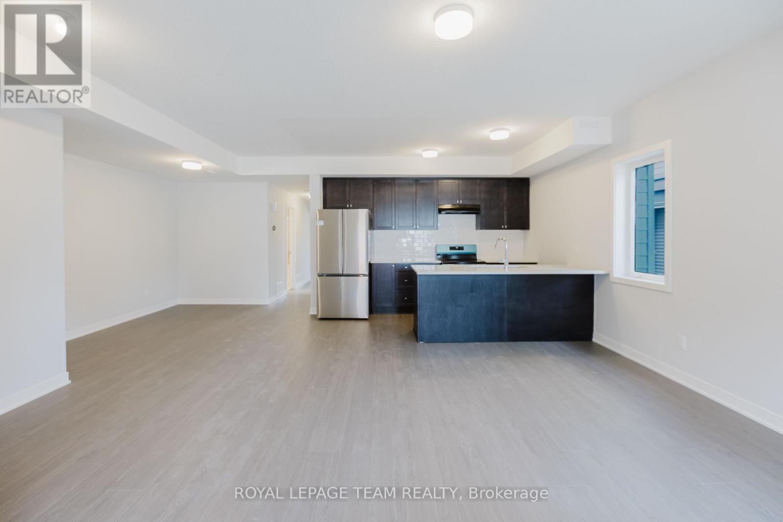 822 Parnian Private, Ottawa, Ontario  K2J 7K6 - Photo 7 - X12126812