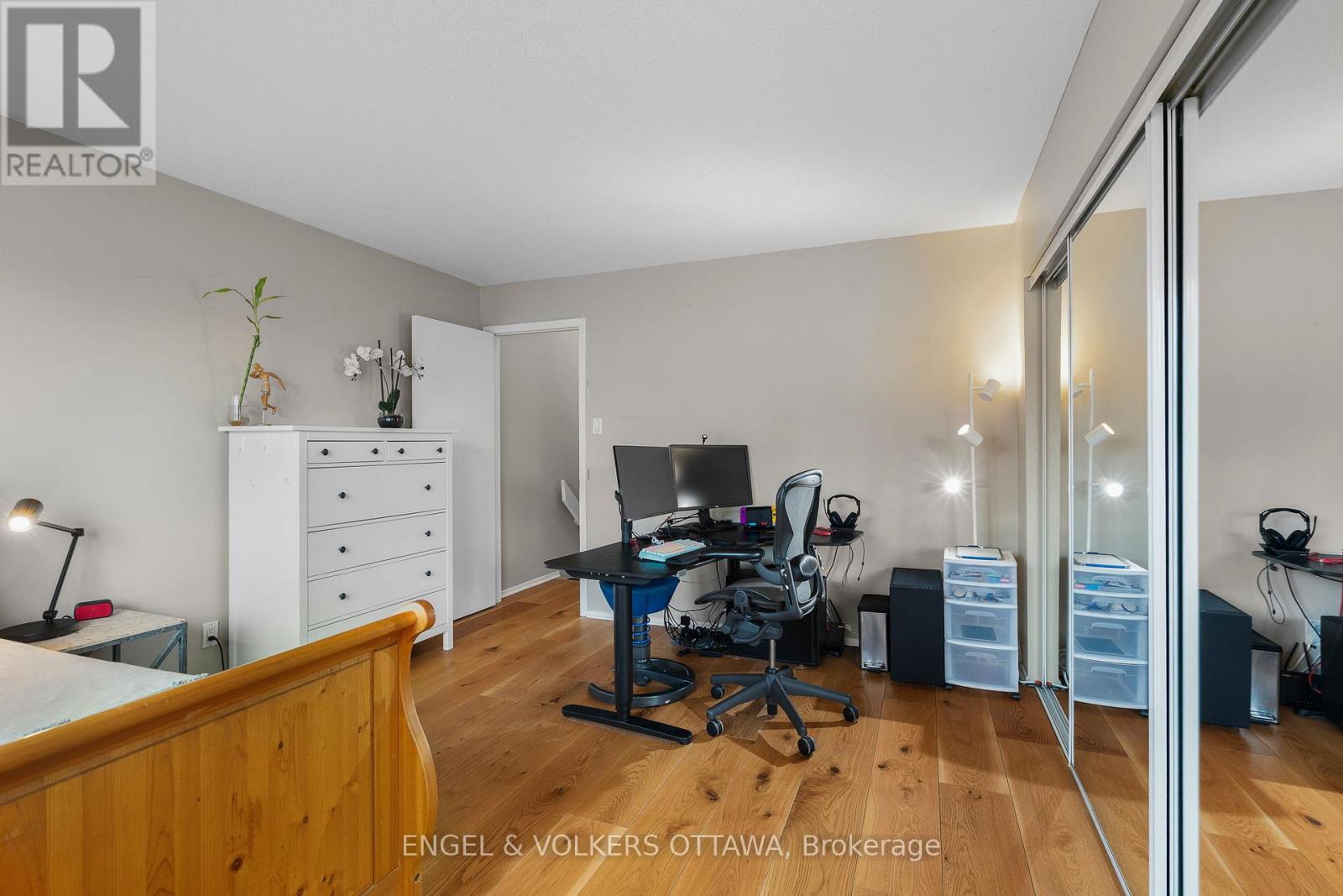 6 - 575 Old St Patrick Street, Ottawa, Ontario  K1N 9H5 - Photo 25 - X12126852
