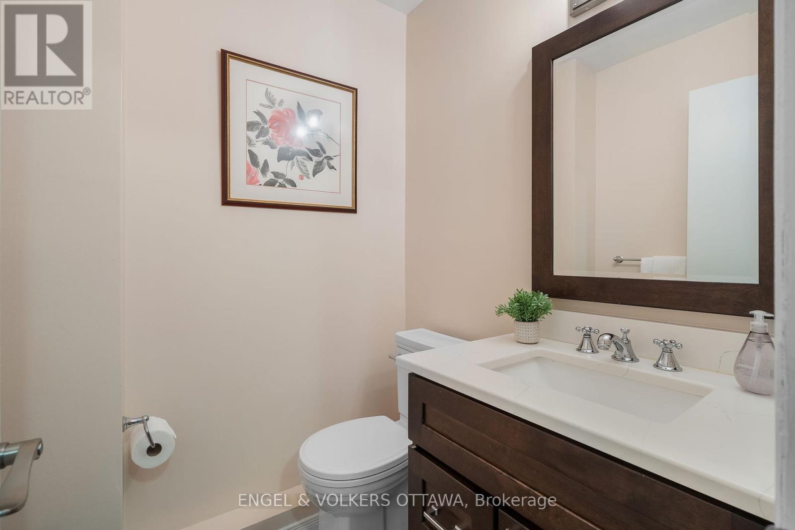 Property at 6 - 575 OLD ST PATRICK STREET image 4