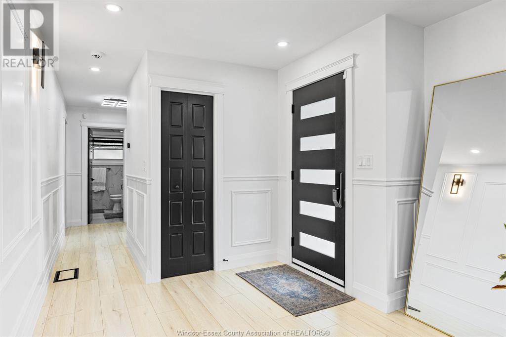 Property at 495 VICTORY STREET image 4