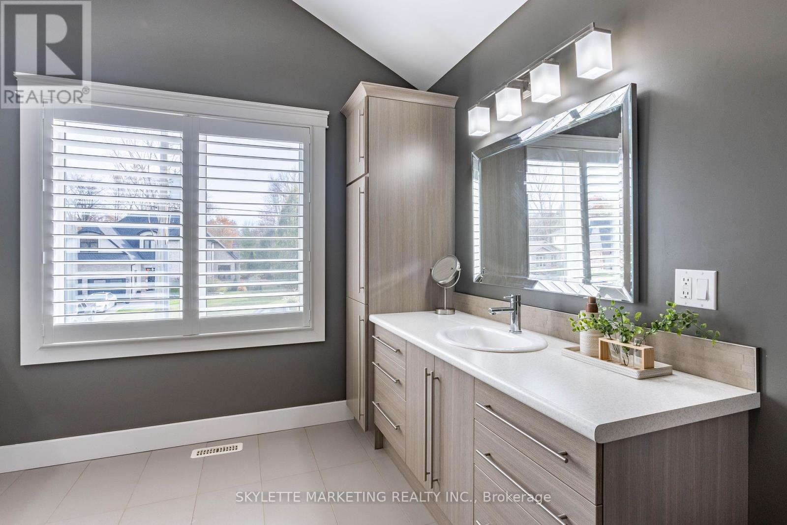 536 Juliana Drive, Strathroy-Caradoc, Ontario  N0L 1W0 - Photo 30 - X10413050