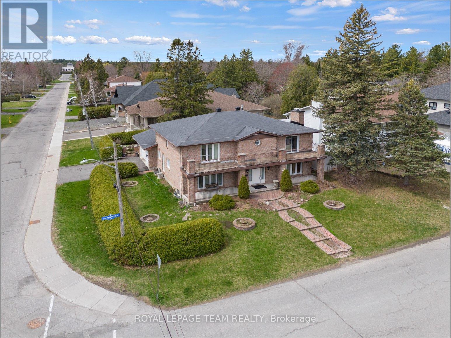 Property at 44 SYCAMORE DRIVE image 1