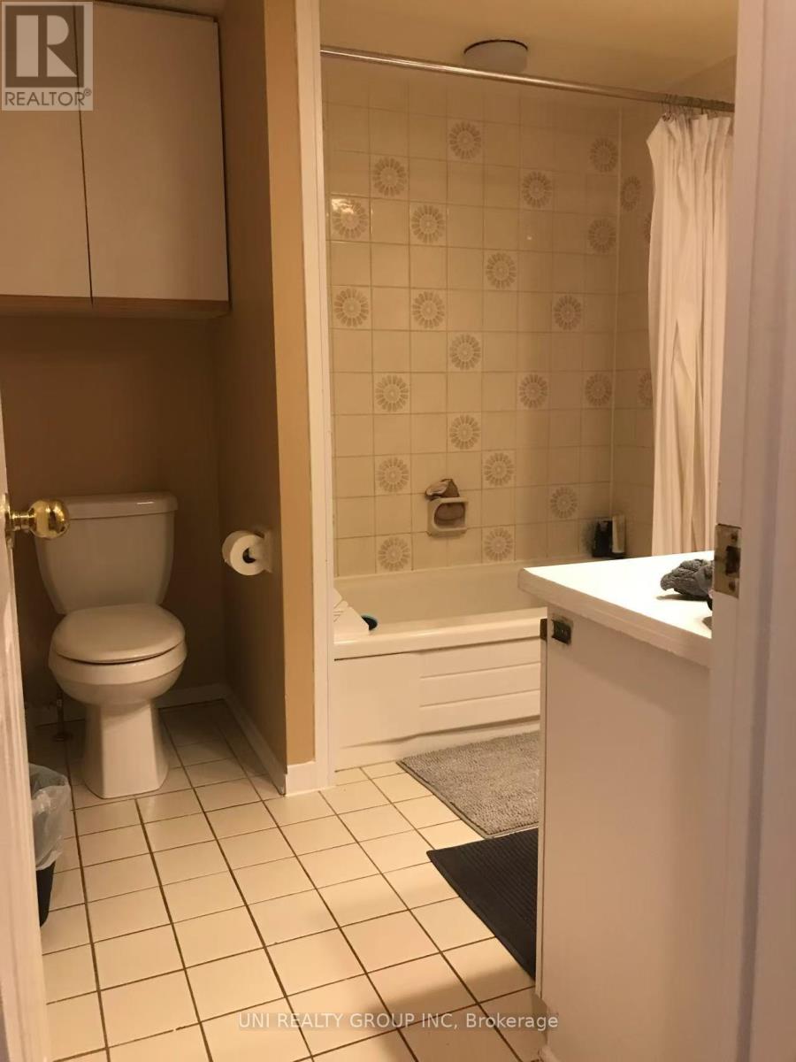 68 Greenfield Avenue, Ottawa, Ontario  K1S 0X7 - Photo 12 - X12103721