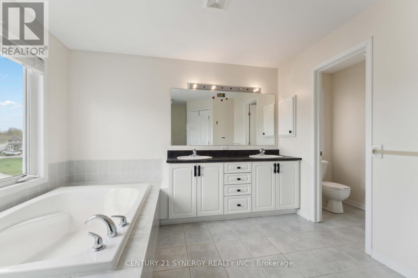 59 Baywood Drive, Ottawa, Ontario  K2S 2H5 - Photo 27 - X12119502