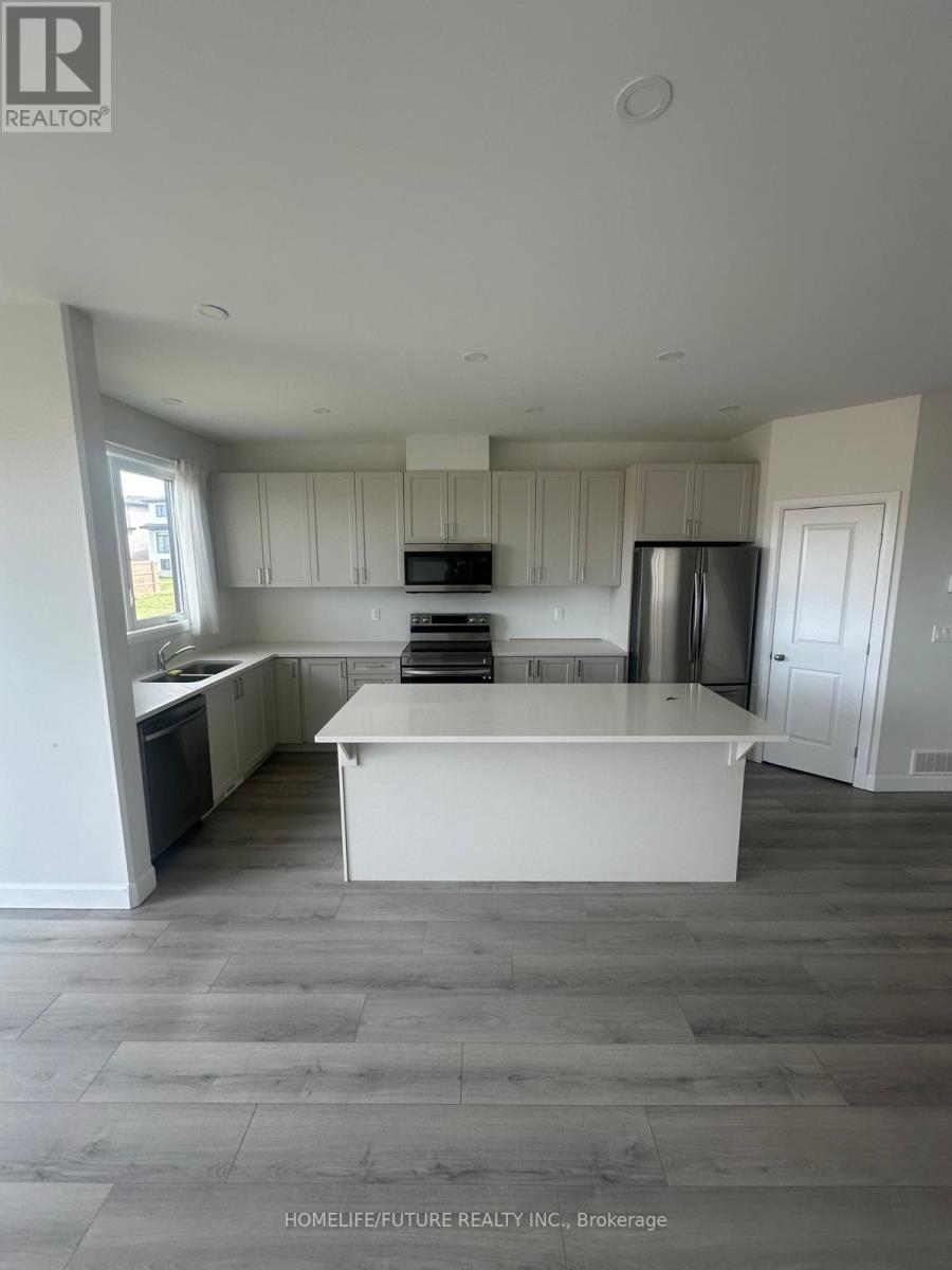 51 Erie Court, Loyalist, Ontario  K7N 0E3 - Photo 4 - X12101357