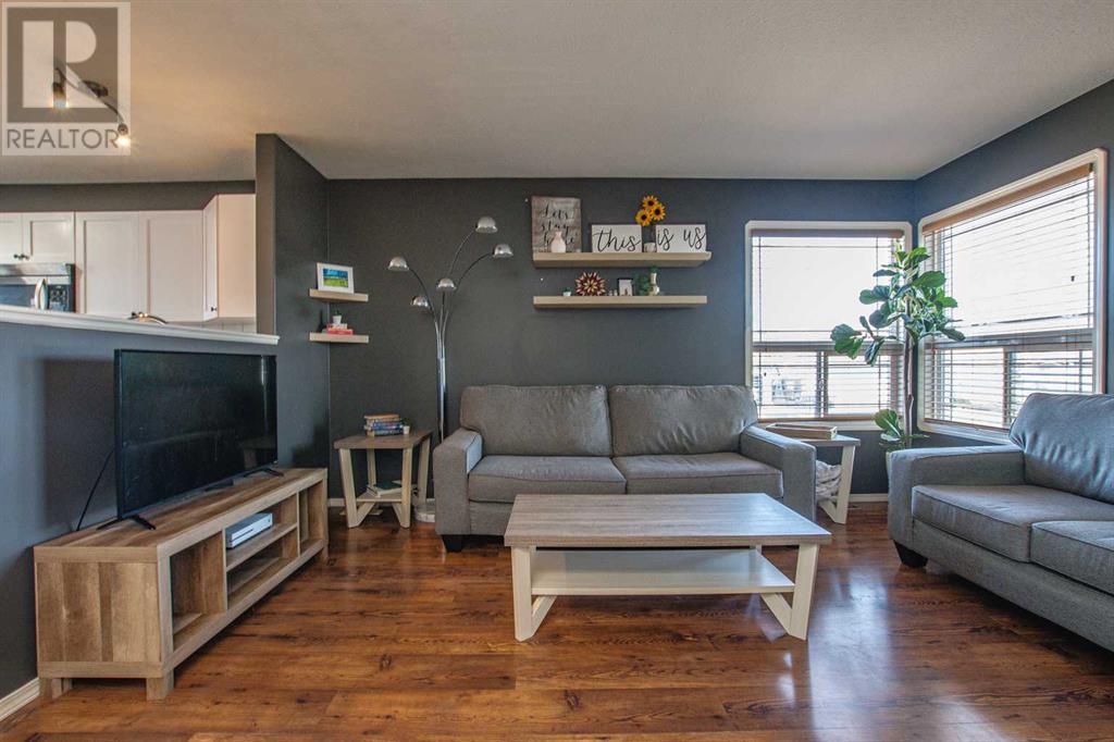 Property at 10221 71 Avenue image 4
