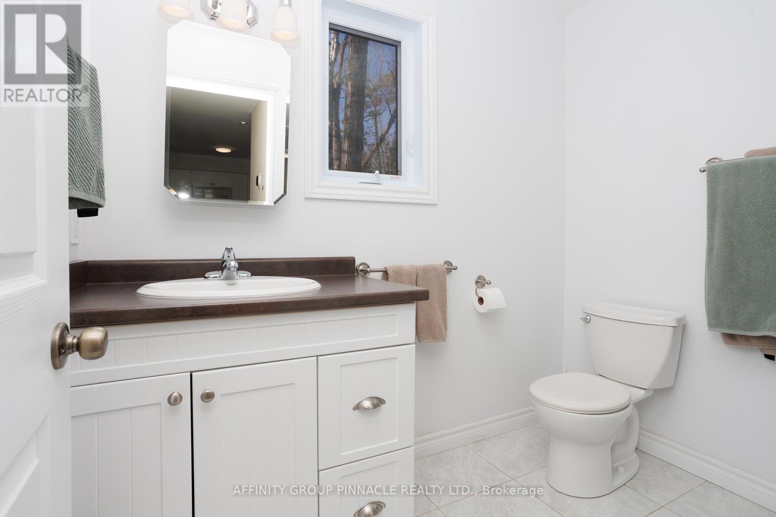 34 Pleasant View Drive, Kawartha Lakes, Ontario K0M 1N0 - Photo 20 - X12126978