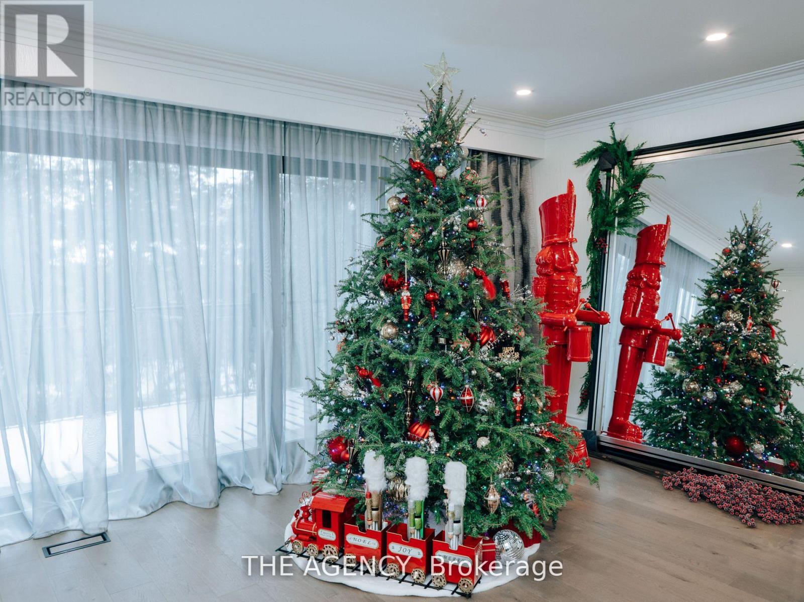 7 Shady Oaks Crescent, Toronto, Ontario  M3C 2L4 - Photo 20 - C12126870