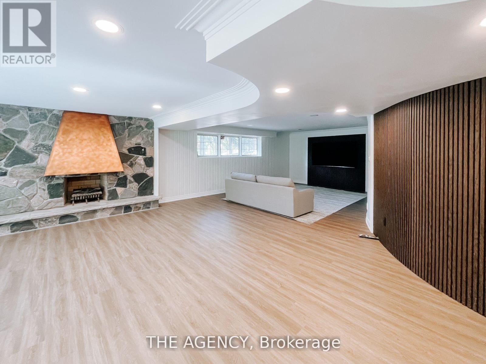 7 Shady Oaks Crescent, Toronto, Ontario  M3C 2L4 - Photo 31 - C12126870