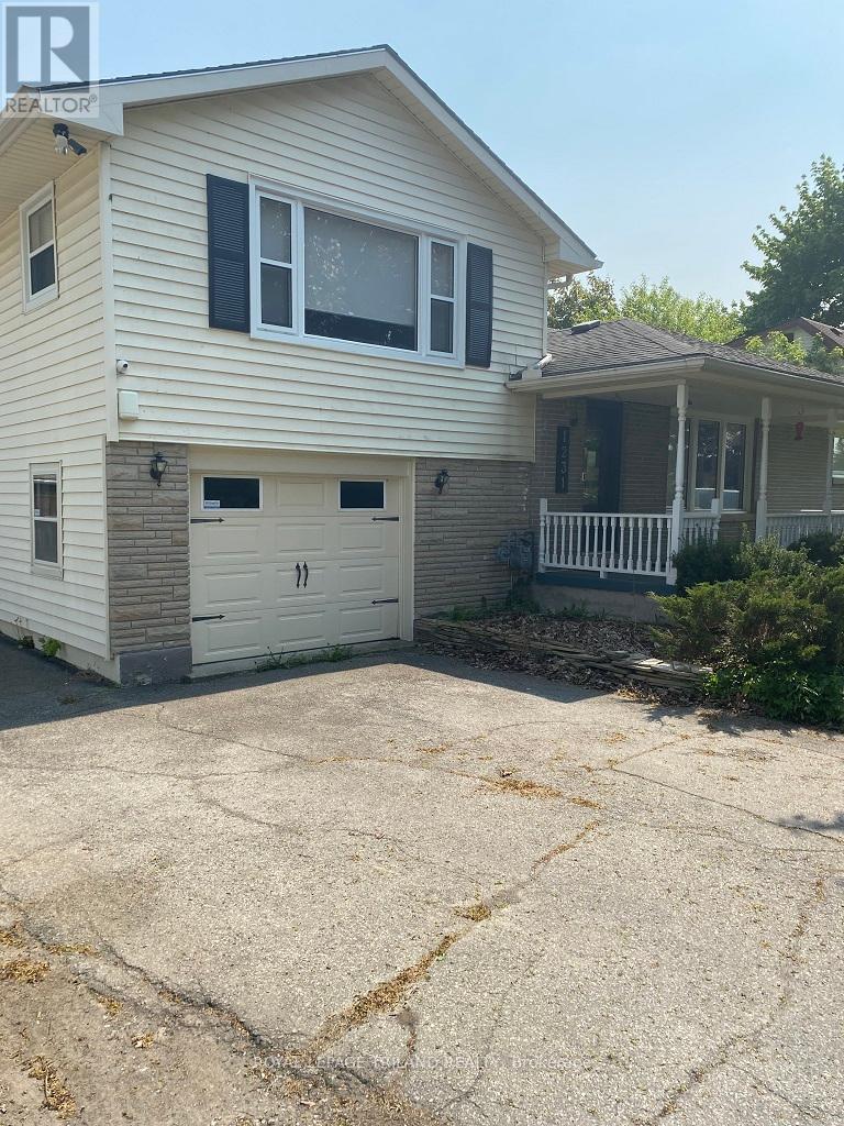1231 SUNNINGDALE ROAD E, London North, Ontario