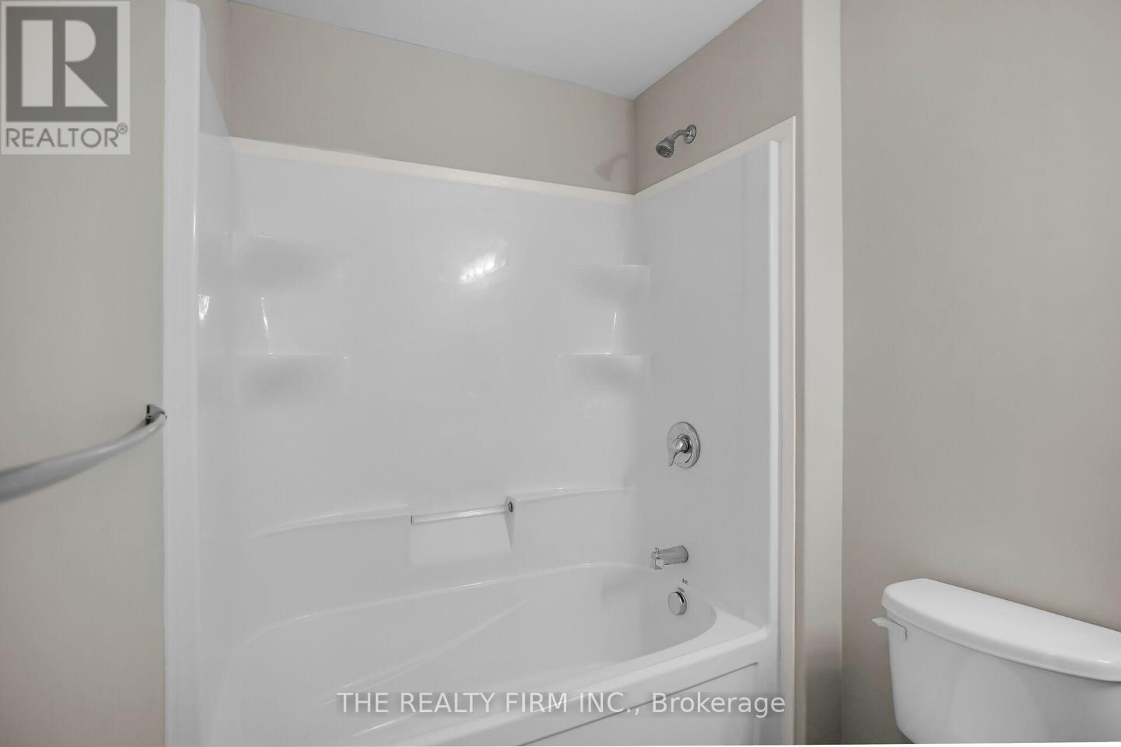37 - 1030 Oakcrossing Gate, London North, Ontario  N6H 0H1 - Photo 15 - X12127095