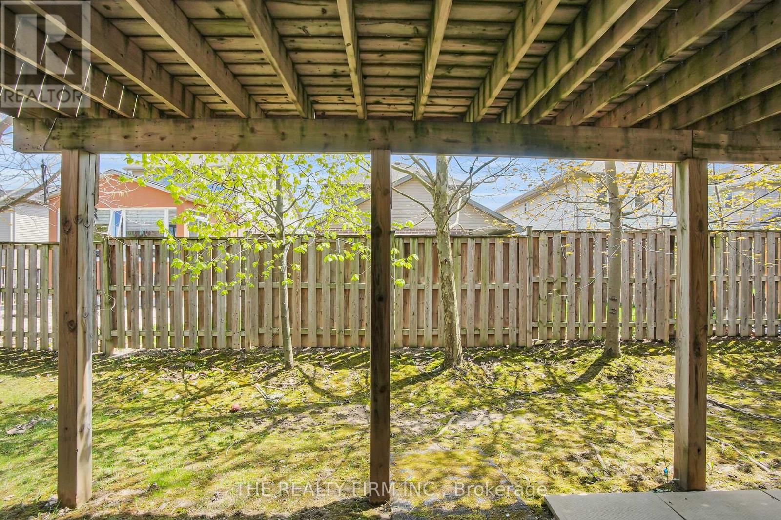 37 - 1030 Oakcrossing Gate, London North, Ontario  N6H 0H1 - Photo 33 - X12127095