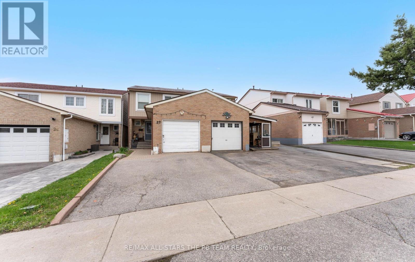 Property at 25 NABOB CRESCENT image 1