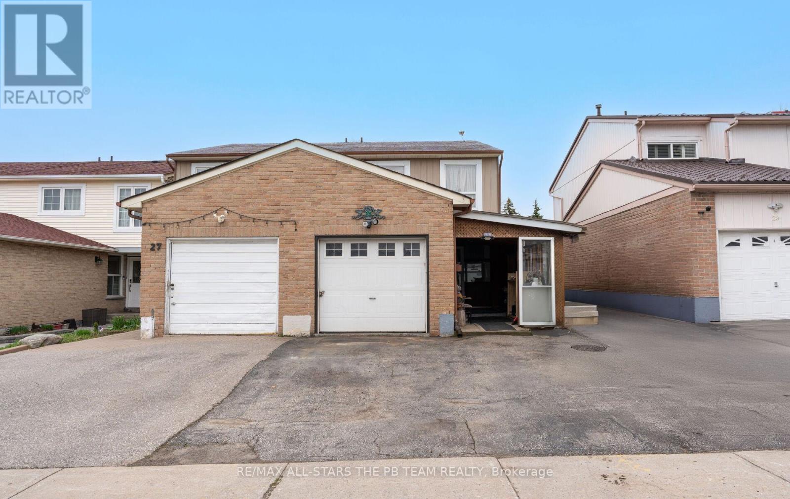 Property at 25 NABOB CRESCENT image 3