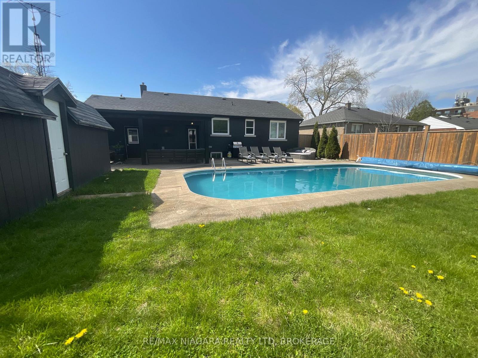56 Maple Park Drive, Welland, Ontario  L3C 3X6 - Photo 34 - X12121688