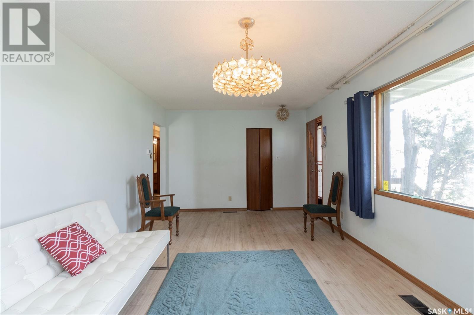 Property at 2414 Preston AVENUE S image 4