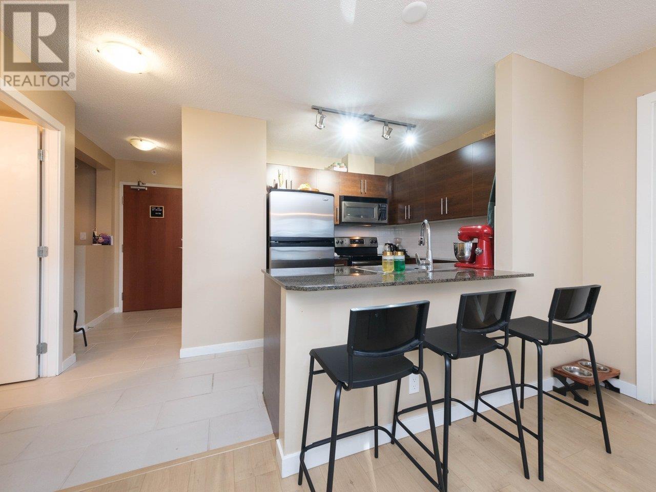 306 833 Agnes Street, New Westminster, British Columbia  V3M 0B1 - Photo 7 - R2964995