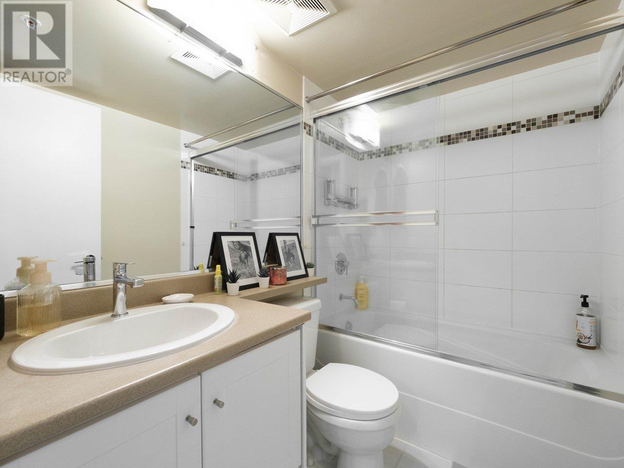 306 833 Agnes Street, New Westminster, British Columbia  V3M 0B1 - Photo 17 - R2964995