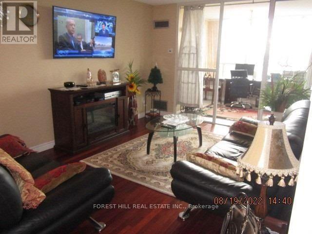 1008 - 11 Townsgate Drive, Vaughan (Crestwood-Springfarm-Yorkhill), Ontario  L4J 8G4 - Photo 13 - N12126877