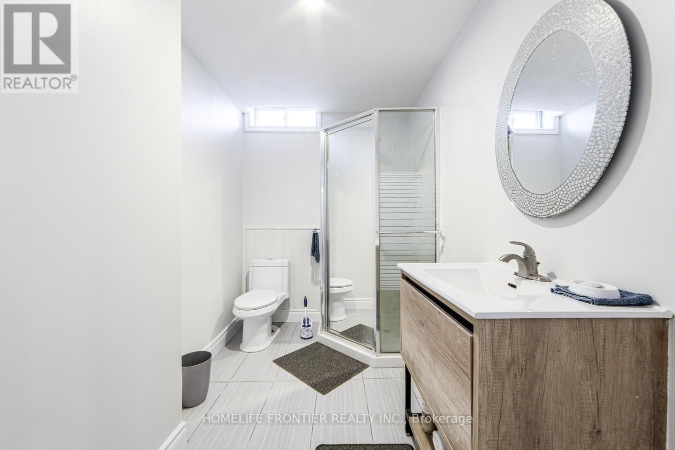 292 Crossland Gate, Newmarket, Ontario  L3X 1B2 - Photo 47 - N12126908