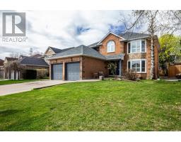 292 CROSSLAND GATE, Newmarket, Ontario