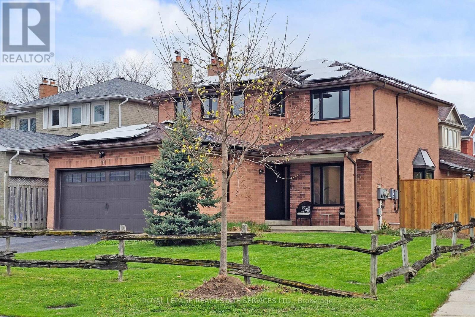 101 Houseman Crescent, Richmond Hill, Ontario  L4C 7S7 - Photo 1 - N12126914