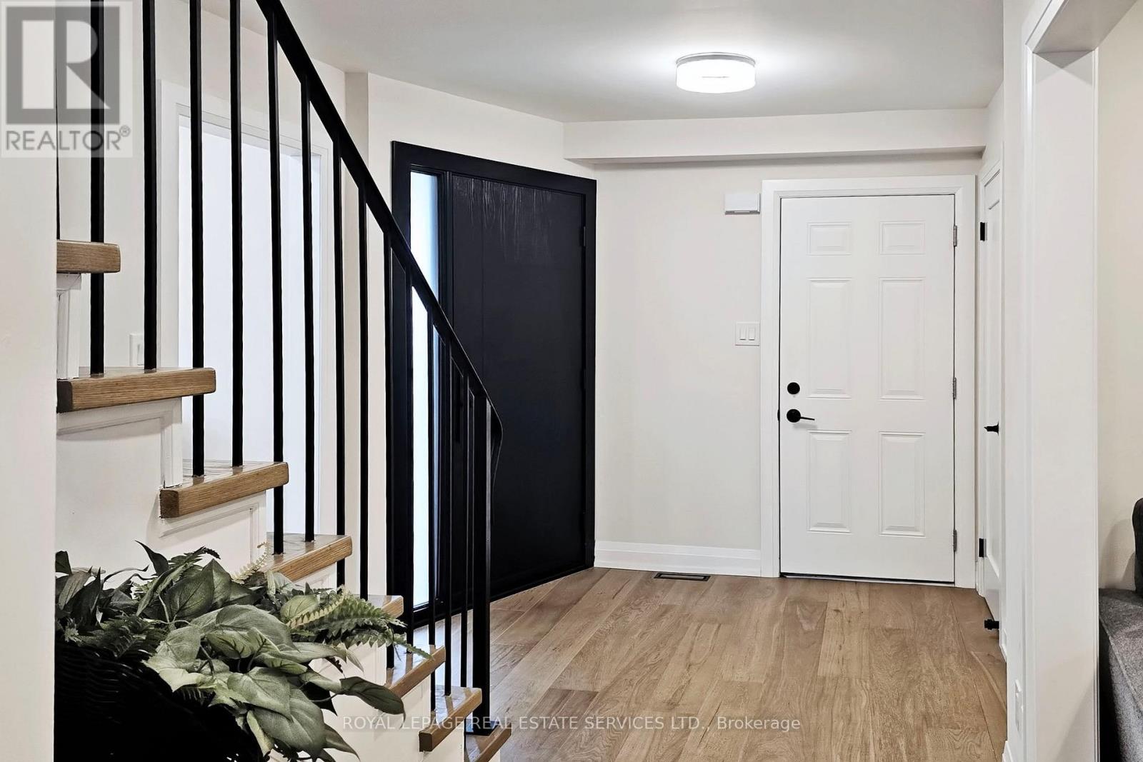 101 Houseman Crescent, Richmond Hill, Ontario  L4C 7S7 - Photo 15 - N12126914