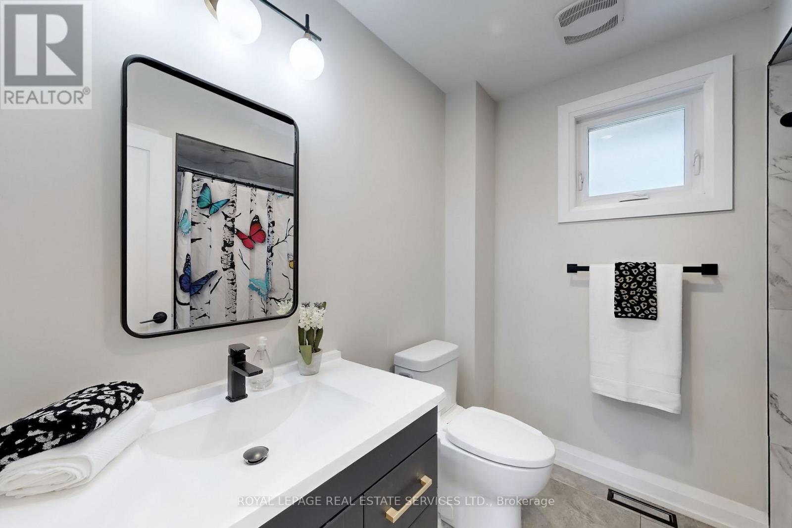 101 Houseman Crescent, Richmond Hill, Ontario  L4C 7S7 - Photo 25 - N12126914