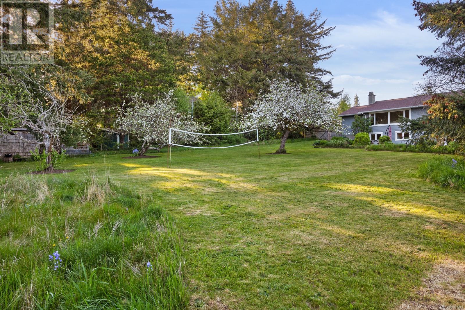 1589 Cedar Ave, Comox, British Columbia  V9M 2V6 - Photo 40 - 997683