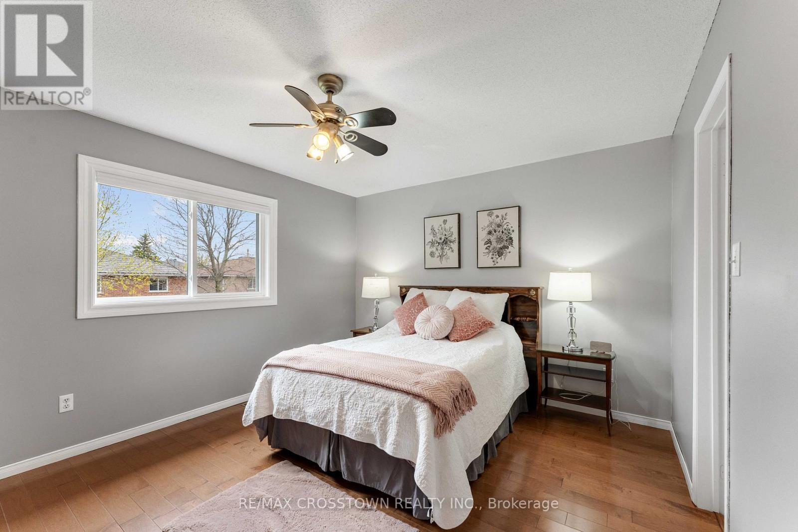 36 Leslie Avenue, Barrie (Holly), Ontario  L4N 9N9 - Photo 13 - S12126843