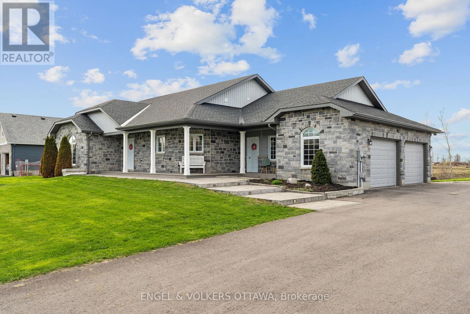 Property at 5567 LOMBARDY DRIVE image 3